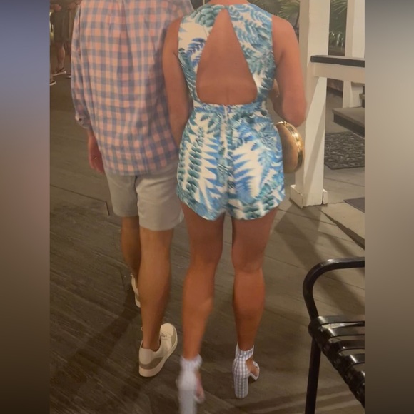 Lulu's Romper - Picture 2 of 4